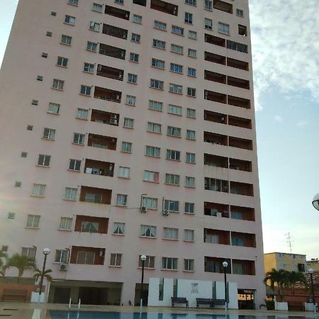 Plaza Melaka Raya Apartment エクステリア 写真