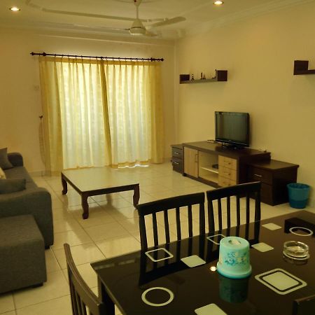 Plaza Melaka Raya Apartment エクステリア 写真